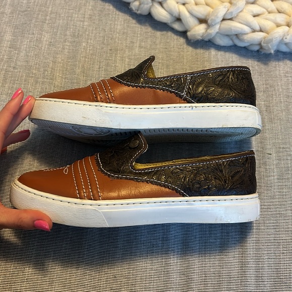 JOE exclusive shoes - Picture 6 of 11